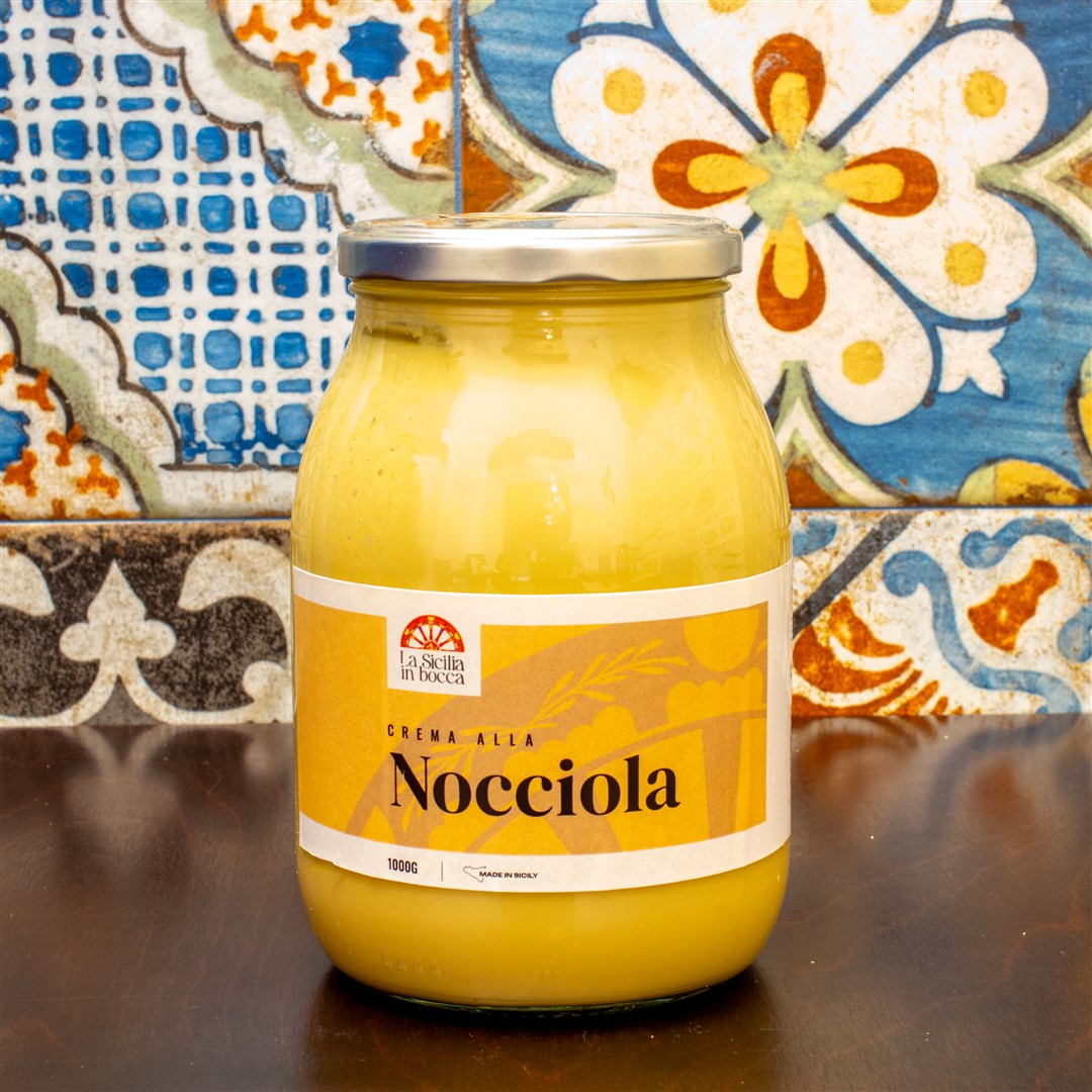 
                  
                    Crema Nocciola
                  
                